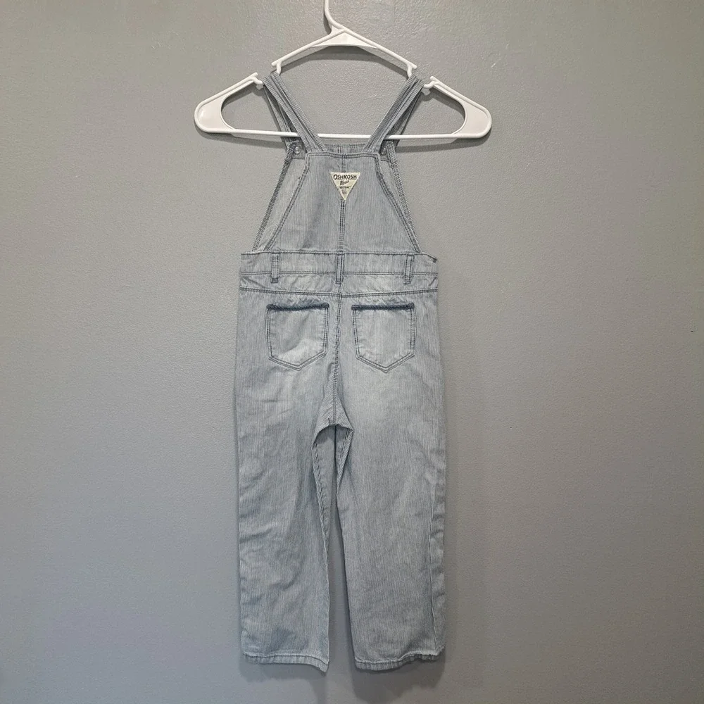 OshKosh B'gosh Girls 4T Hickory Stripe Denim Overalls Blue White Vestbak Bow‎
